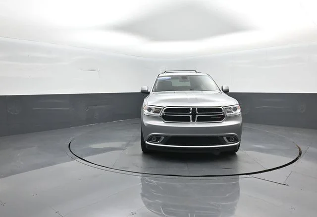 Used 2015 Silver Dodge SXT image 3