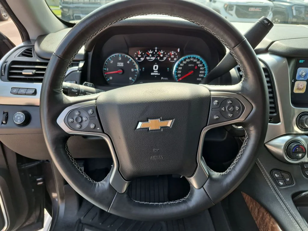 Used 2017 Gray Chevrolet Premier image 23