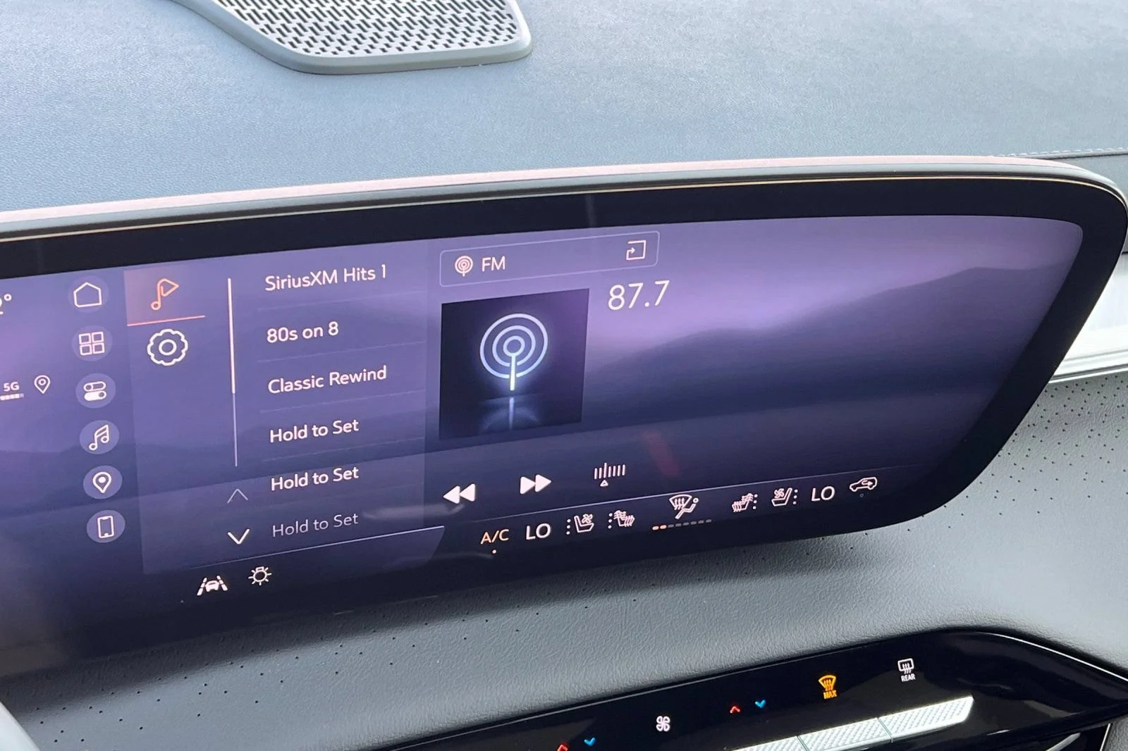 2026 Buick Enclave Avenir - Photo 17