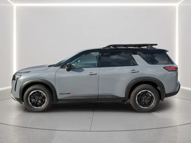 New 2026 Boulder Gray Pearl / Super Black Two-tone Nissan Rock Creek® image 3