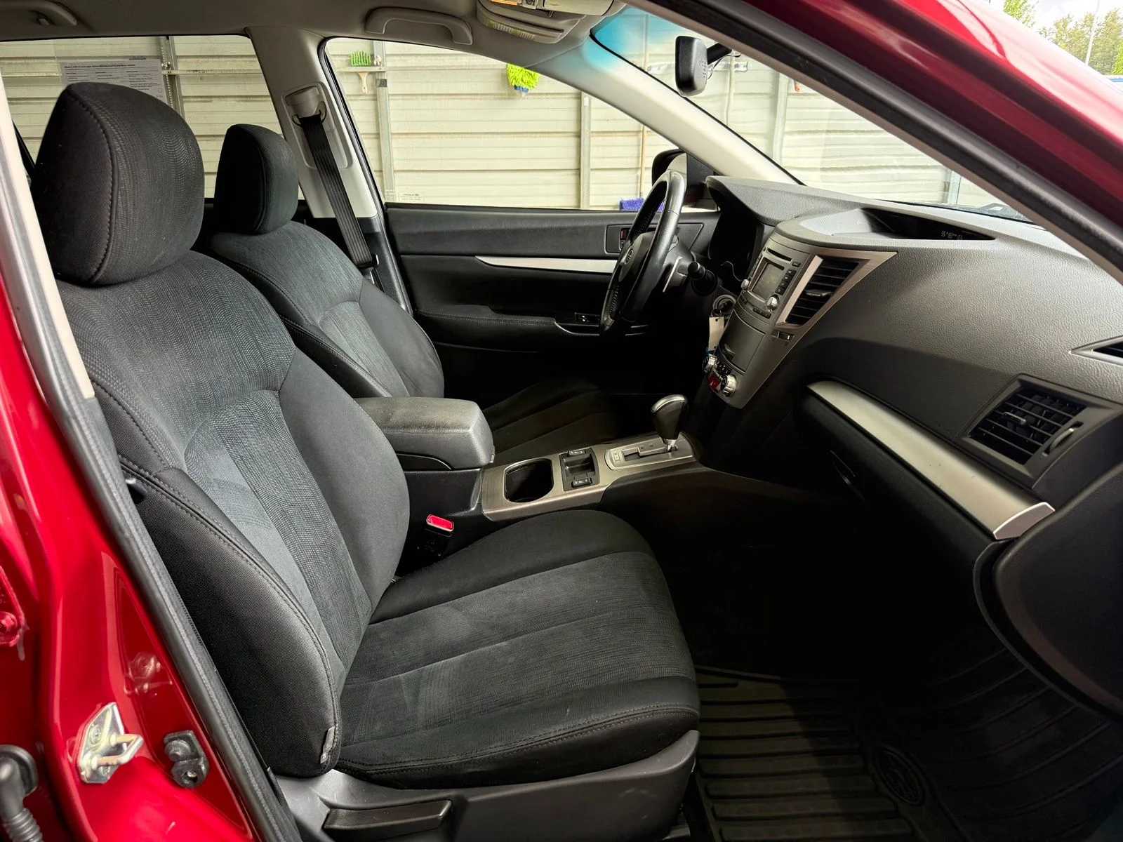 Used 2014 Red Subaru 2.5i Premium image 10