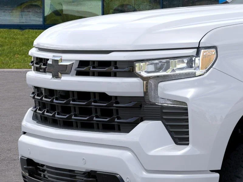 New 2026 Summit White Chevrolet RST image 21