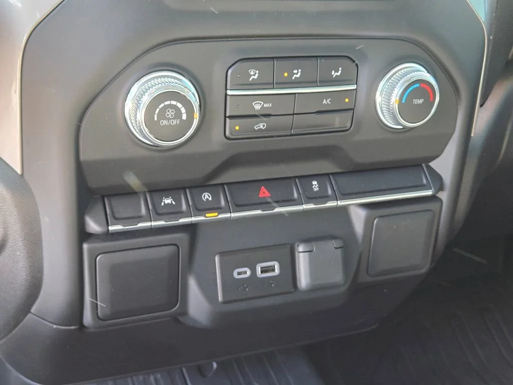 Used 2024 Cardinal Red GMC Pro image 21