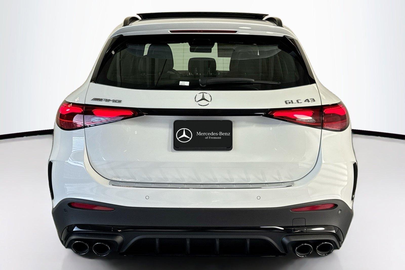 New 2026 Manufaktur Moonlight White Metallic Mercedes-Benz AMG® GLC 43 image 23