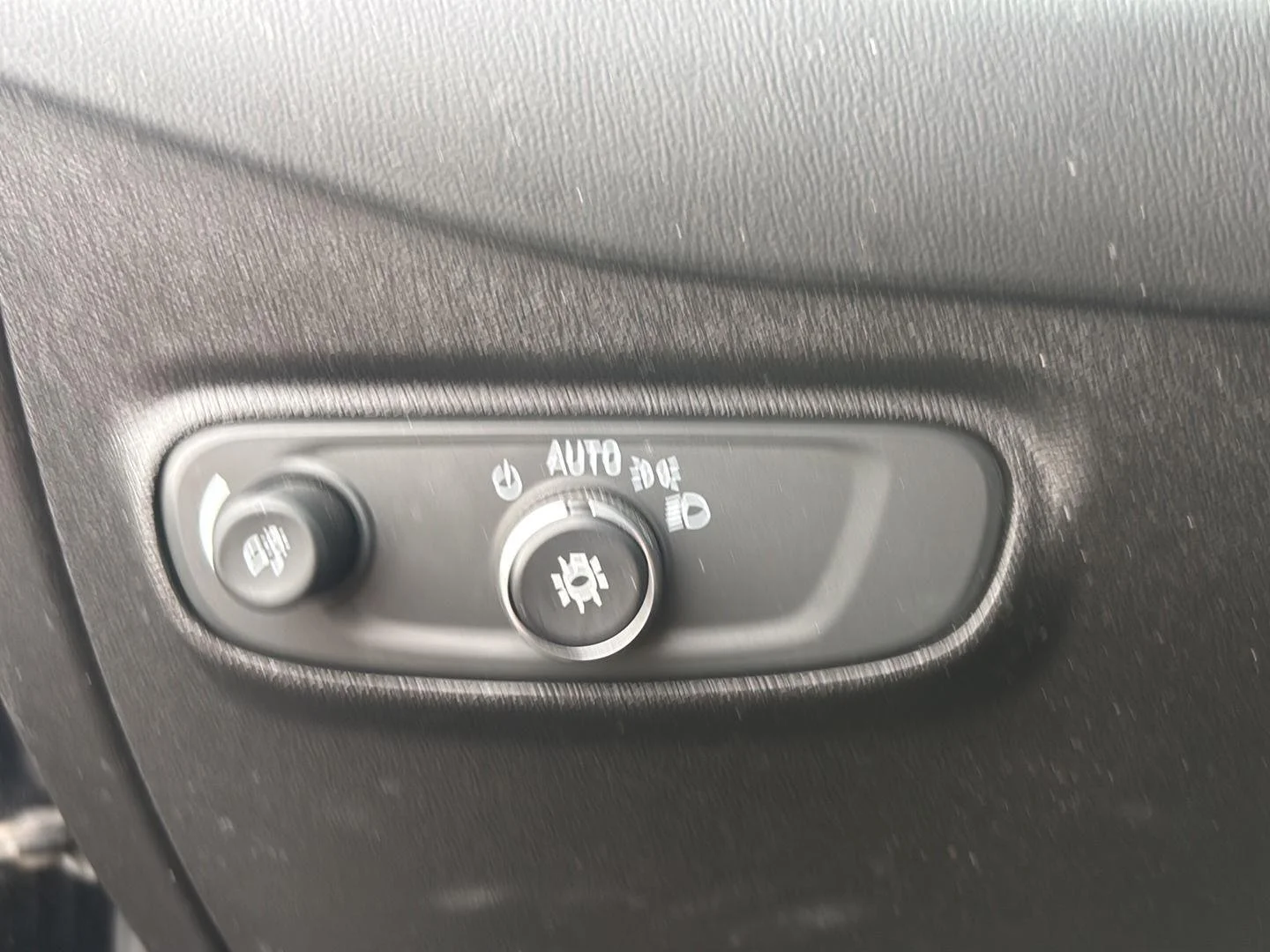 Used 2019 Mosaic Black Metallic Chevrolet LT image 11