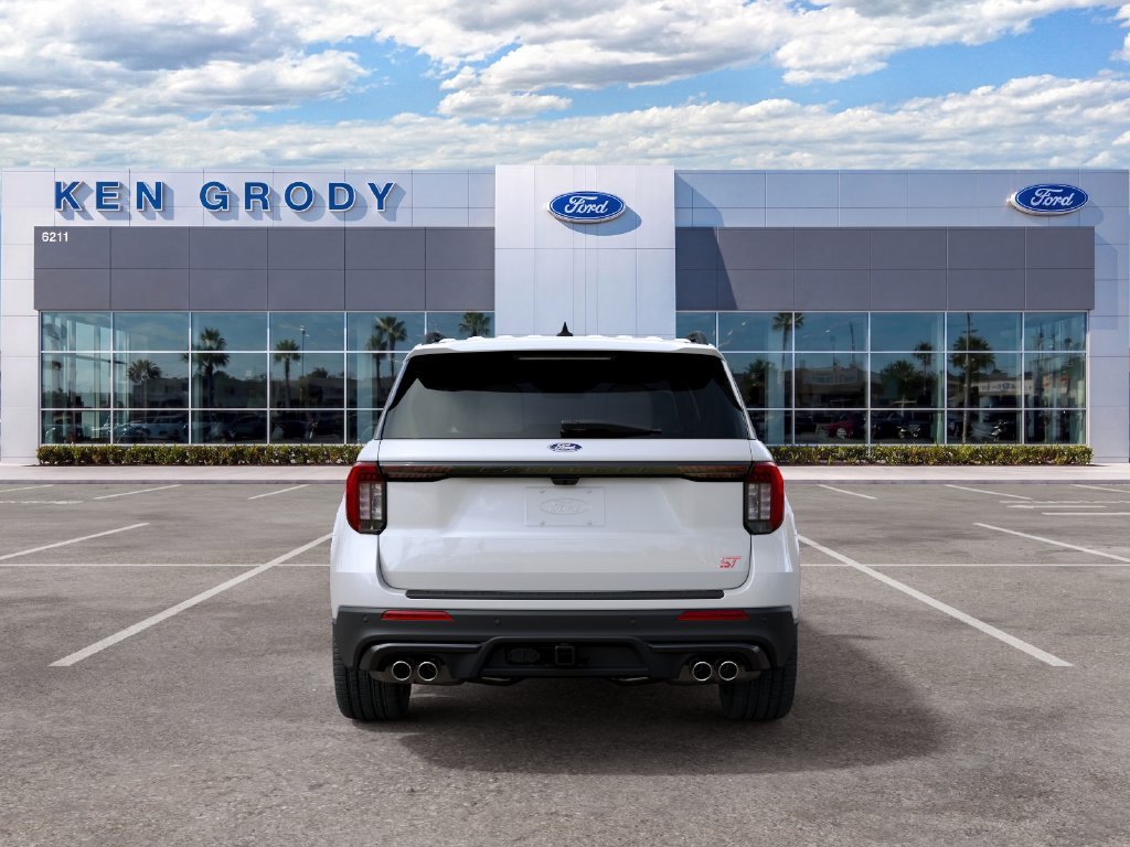 New 2027 Star White Metallic Tri-Coat Ford ST image 5