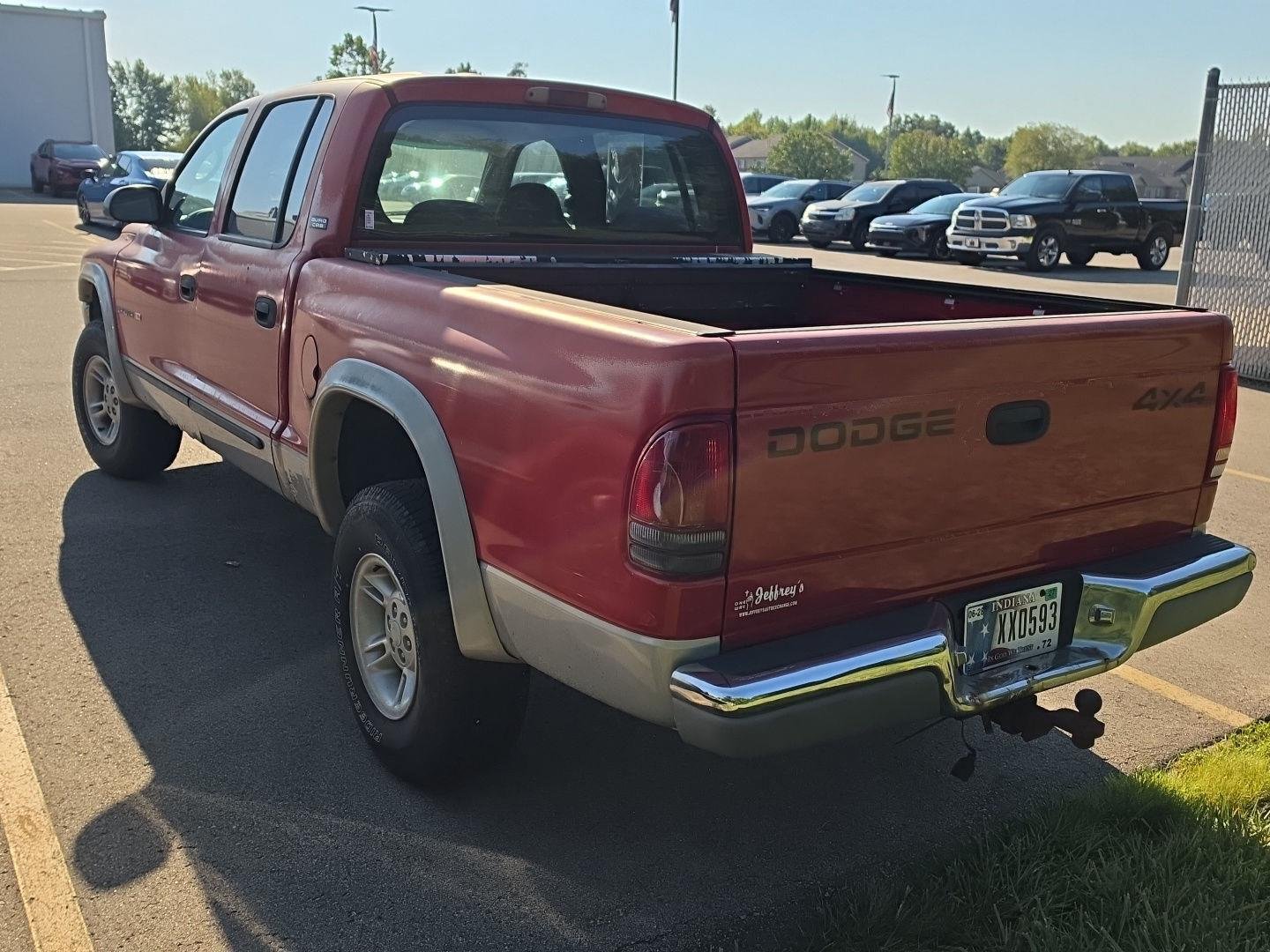 Used 2000  DODGE TRUCK image 4