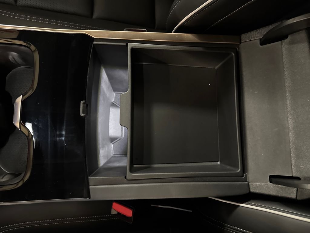 Used 2025 Black Buick Avenir image 26