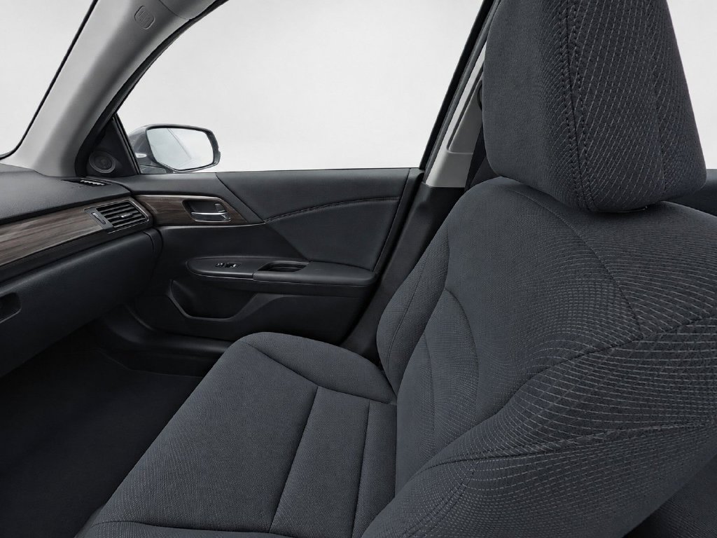 Used 2017  Honda EX image 30
