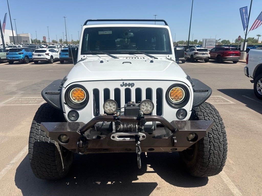 Used 2015 White Jeep Rubicon image 10
