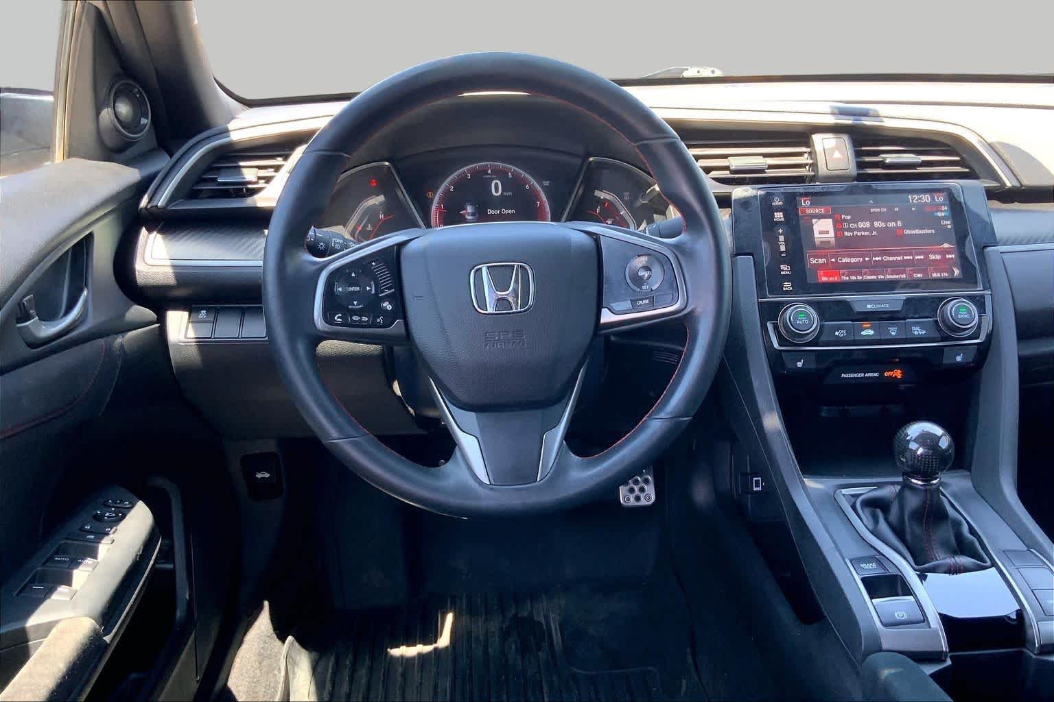 Used 2017 Modern Steel Metallic Honda Si image 6