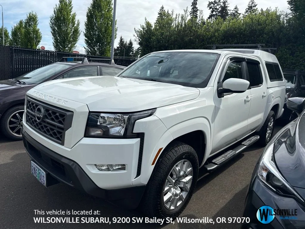 2022 Nissan Frontier SV Crew Cab 4X4 SWB's photo