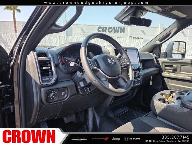 New 2025 Diamond Black Crystal Pearlcoat RAM Tradesman image 22