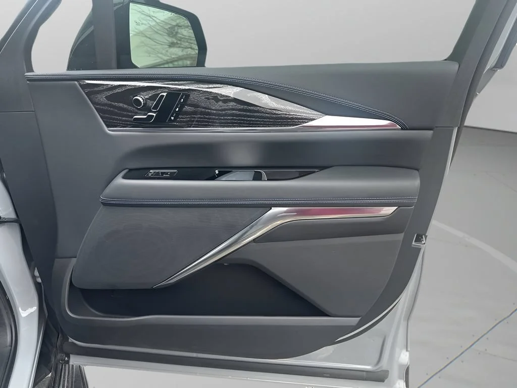 2026 Cadillac Escalade IQ Luxury - Photo 14