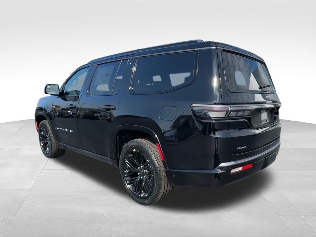 New 2026 High Gloss Black Exterior Paint Jeep Limited Reserve image 6