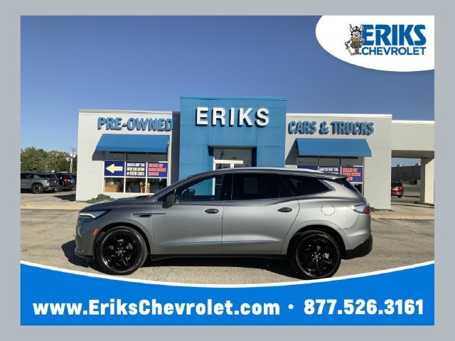 2023 Buick Enclave Essence