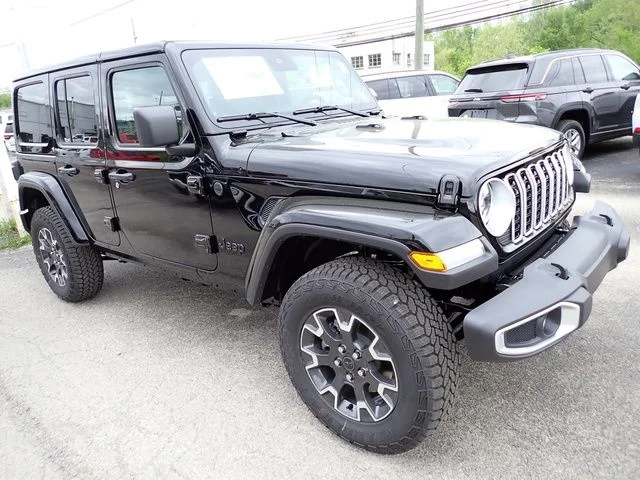 New 2025 Black Jeep Sahara image 9