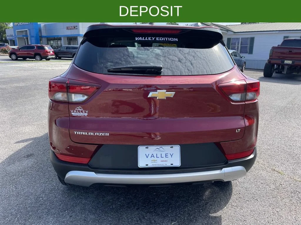 Used 2023 Crimson Metallic Chevrolet LT image 5
