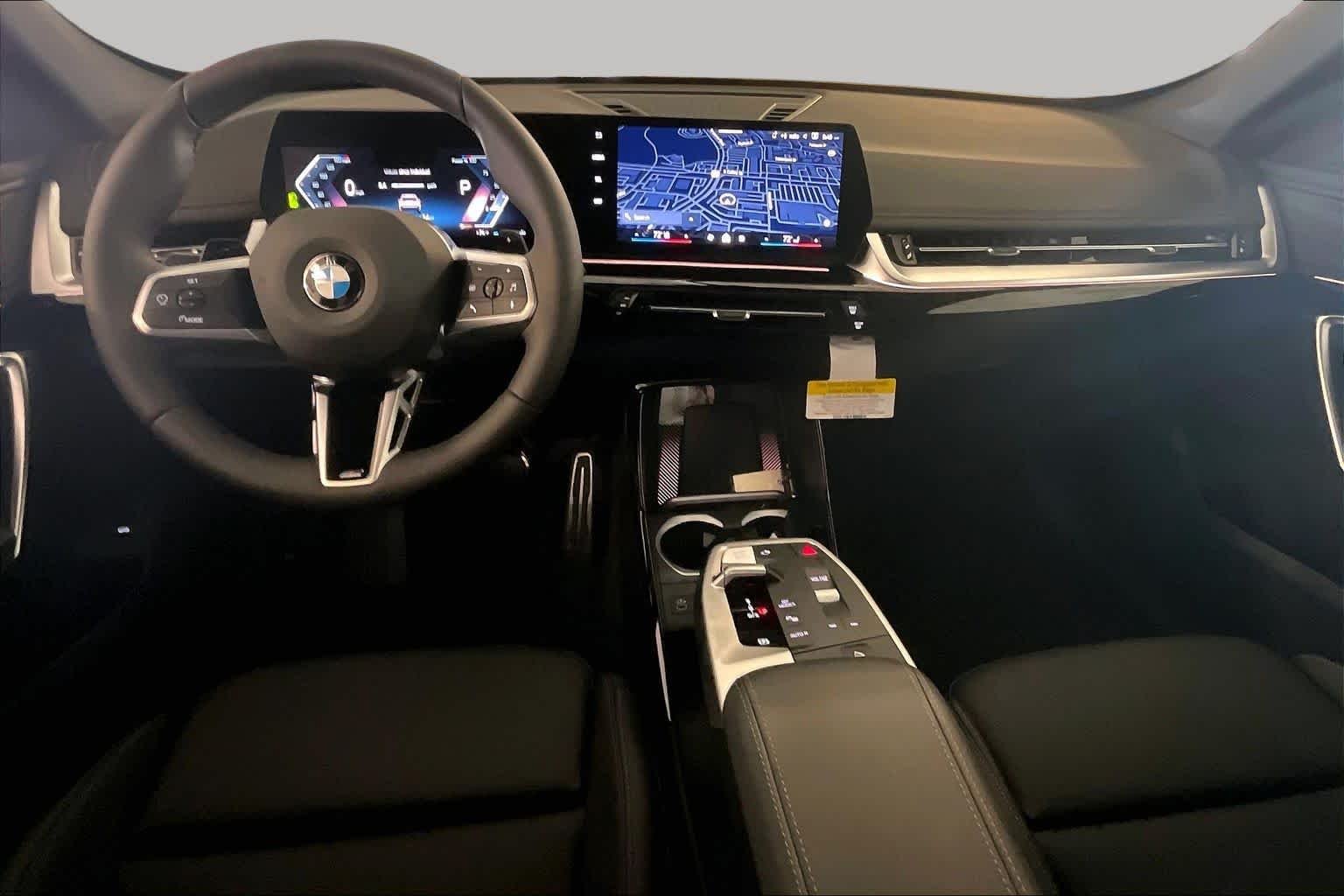 New 2026 Space Silver Metallic BMW xDrive28i image 5