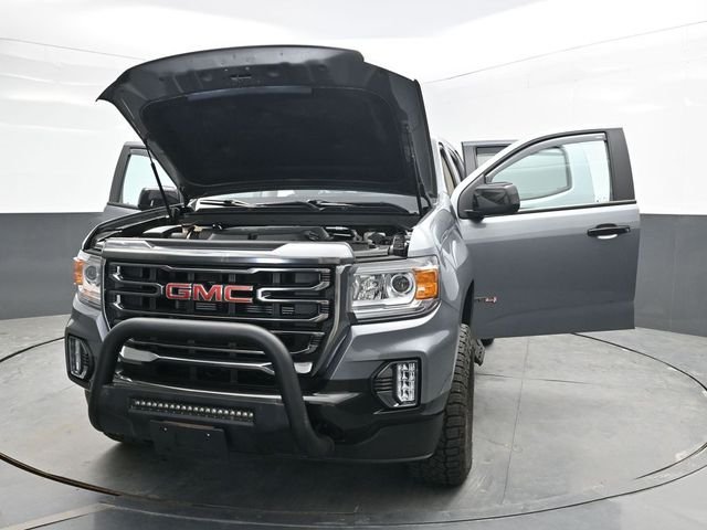 Used 2022 Gray GMC AT4 w/Leather image 33