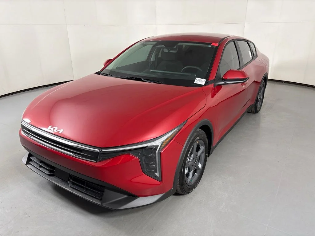 New 2026 Currant Red Kia LXS image 4