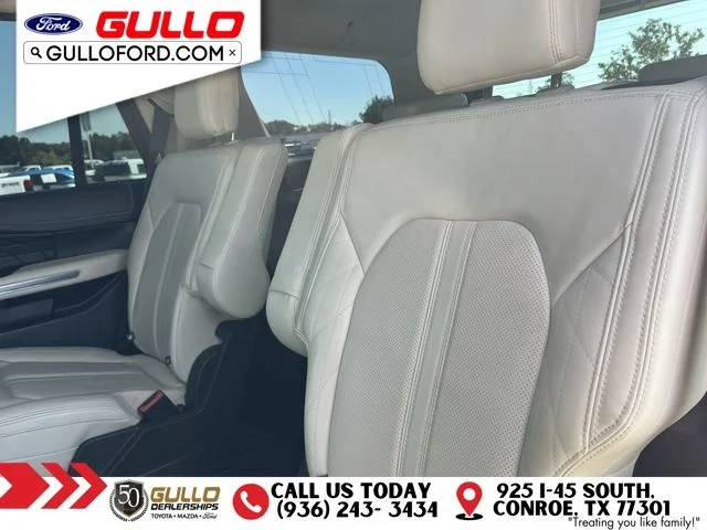 Certified Used 2019 Blue Metallic Ford Platinum image 13