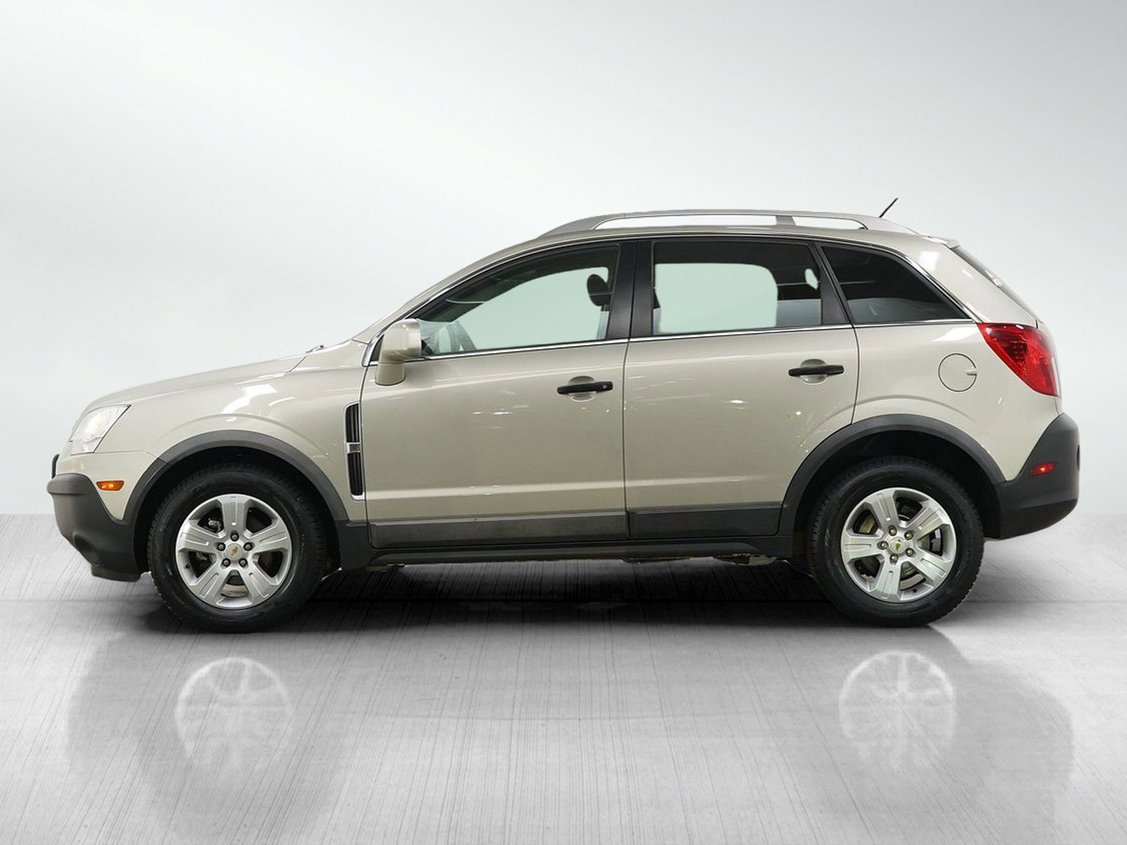 Used 2014 Chevrolet Captiva Sport 2LS with VIN 3GNAL2EK2ES630160 for sale in South Saint Paul, Minnesota