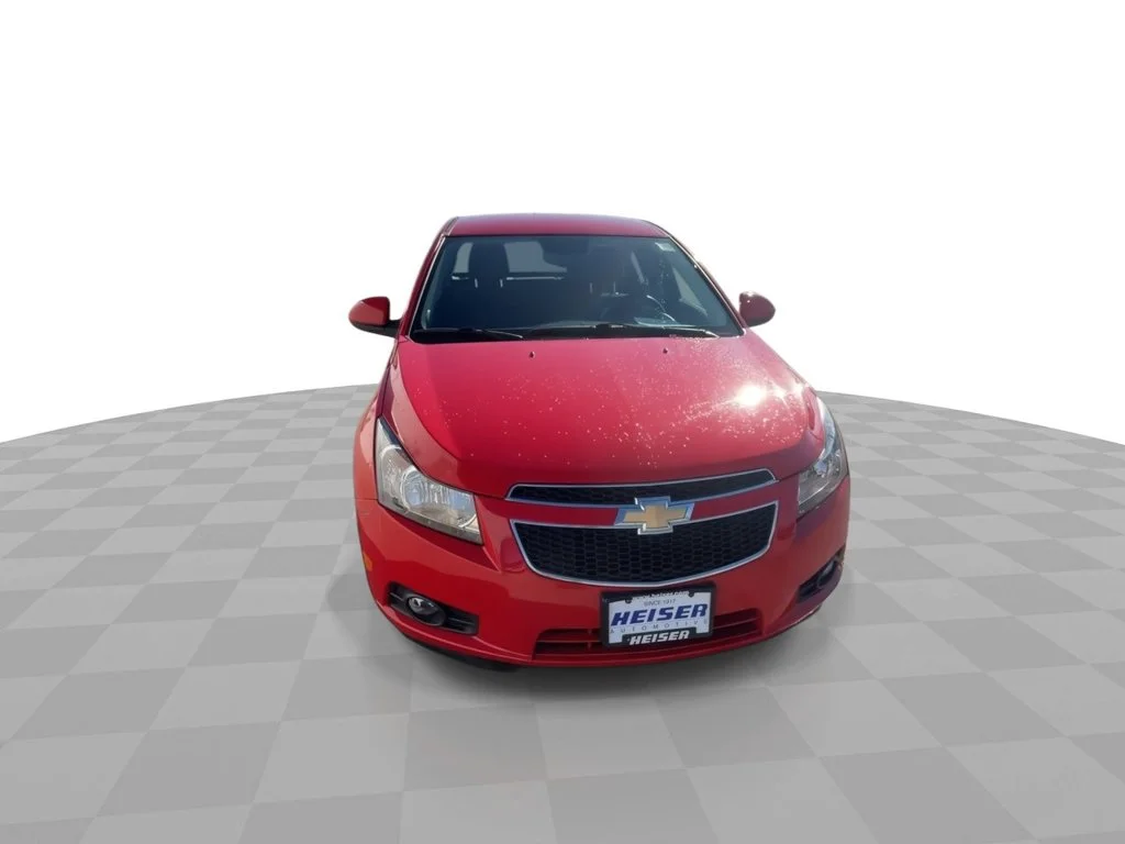 Used 2014 Red Chevrolet 1LT image 3