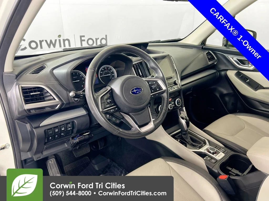 Used 2020 Crystal White Pearl Subaru Limited image 3