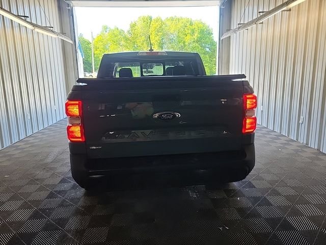Used 2022  Ford Lariat image 10