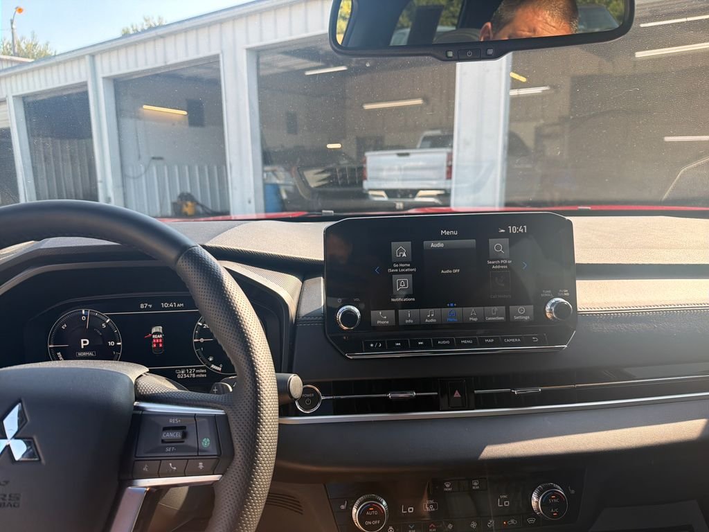 Used 2025 Red Mitsubishi SEL Black Edition image 21