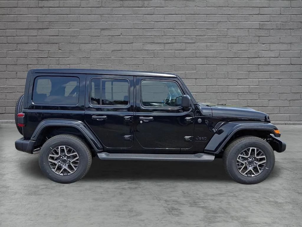 New 2026 Black Clearcoat Jeep Sahara image 9
