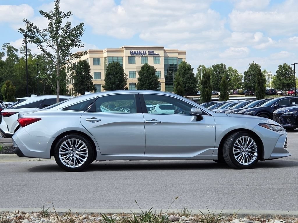 Used 2020 Celestial Silver Metallic Toyota Hybrid Limited image 31
