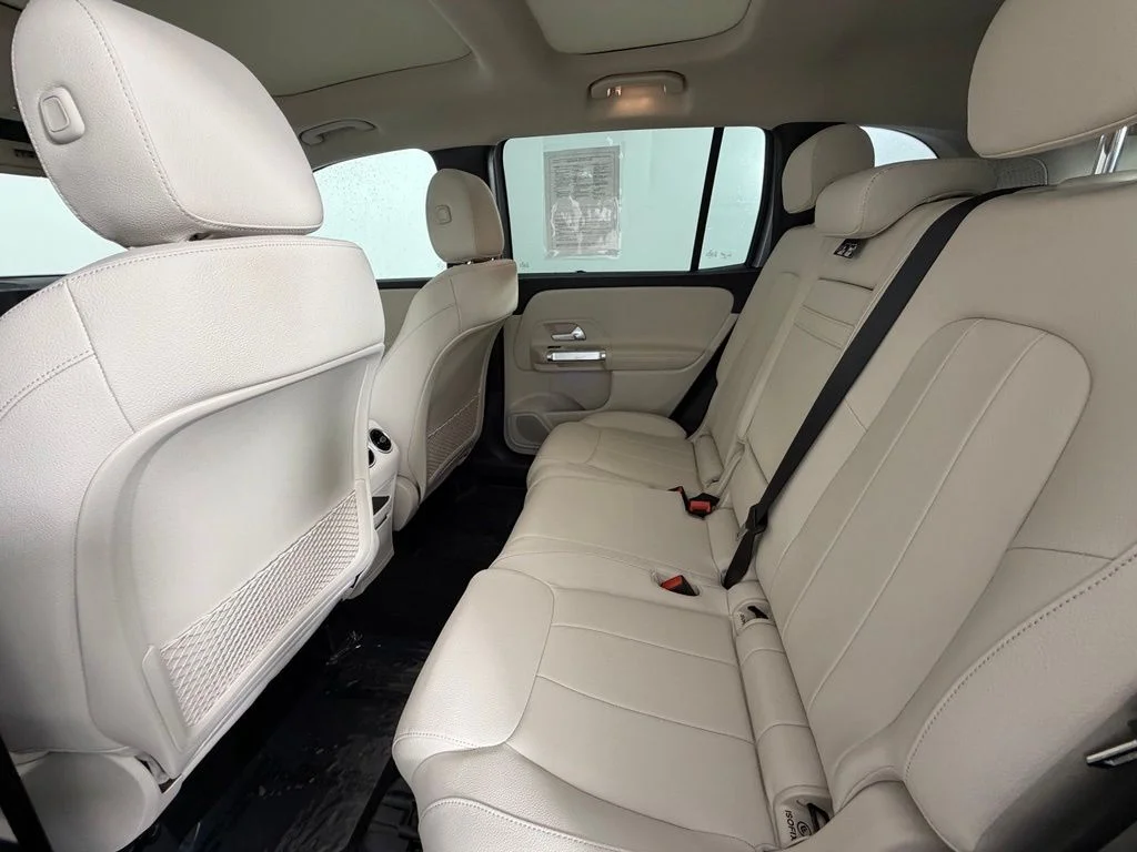 Certified Used 2025 Silver Mercedes-Benz GLB 250 image 27