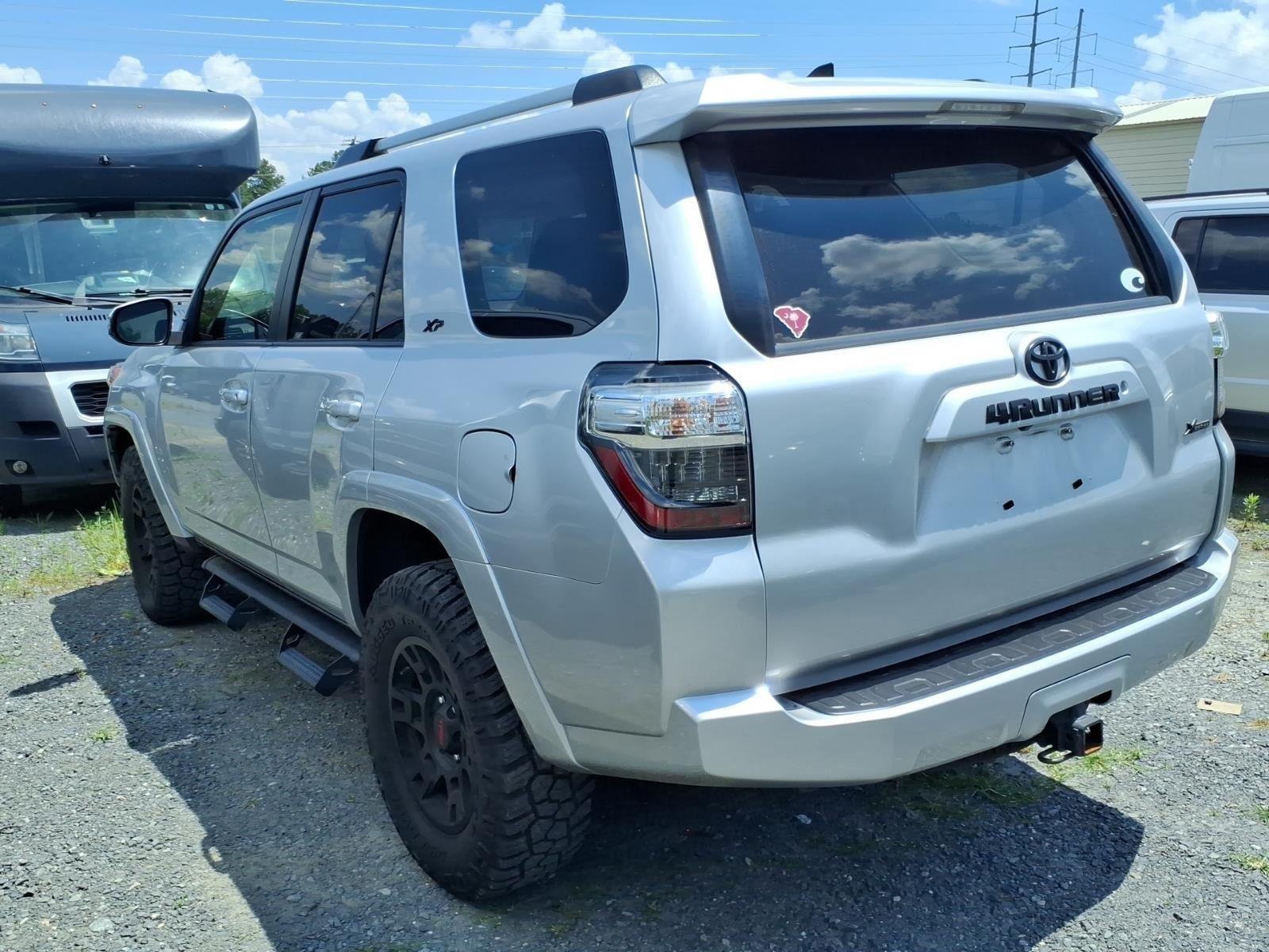 Used 2019 Classic Silver Metallic Toyota SR5 Premium image 12