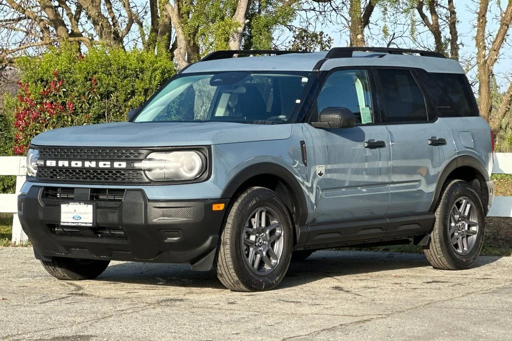 New 2026 Azure Gray Metallic Ford Big Bend® image 8