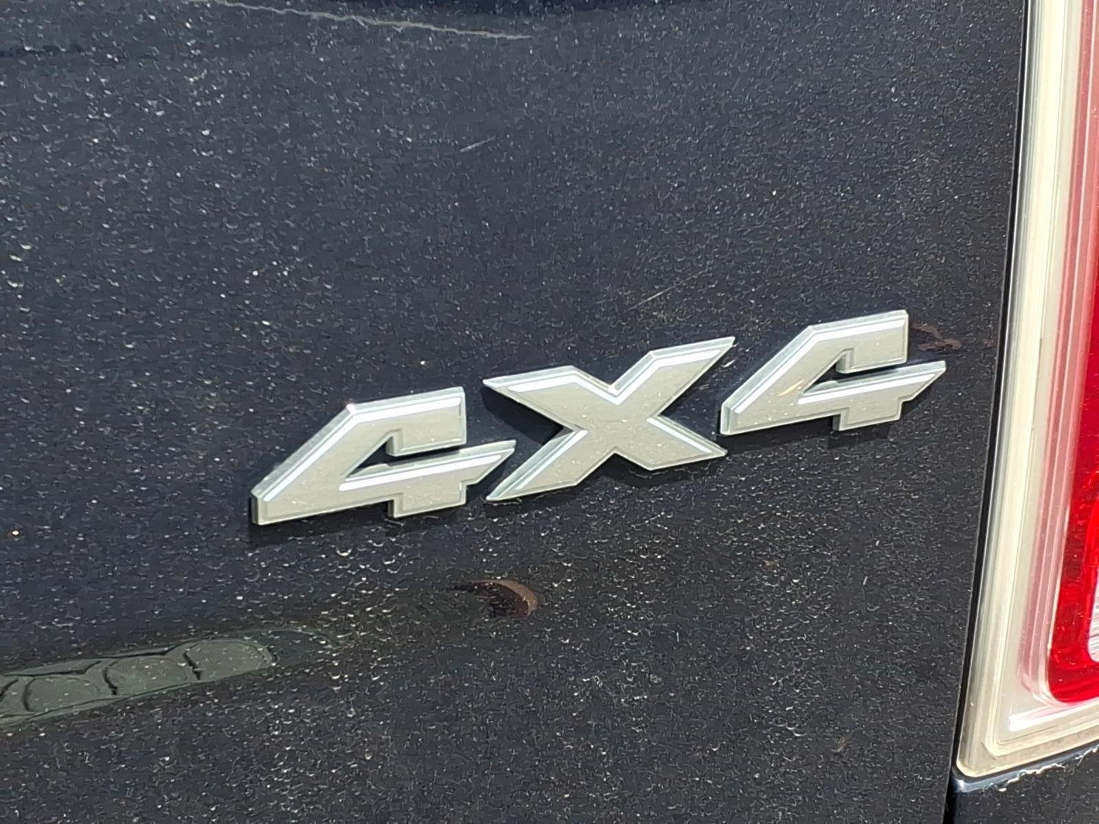 Used 2017 Blue Streak Pearlcoat Ram Laramie image 6