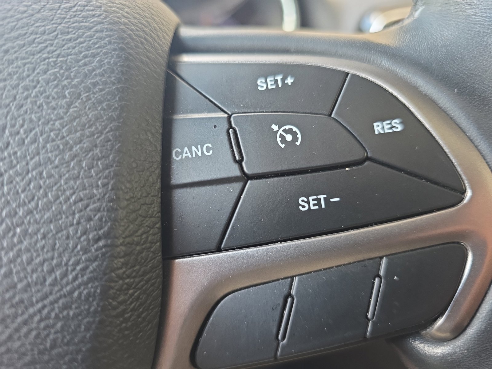 Used 2019 Bright White Clearcoat Jeep Altitude image 23
