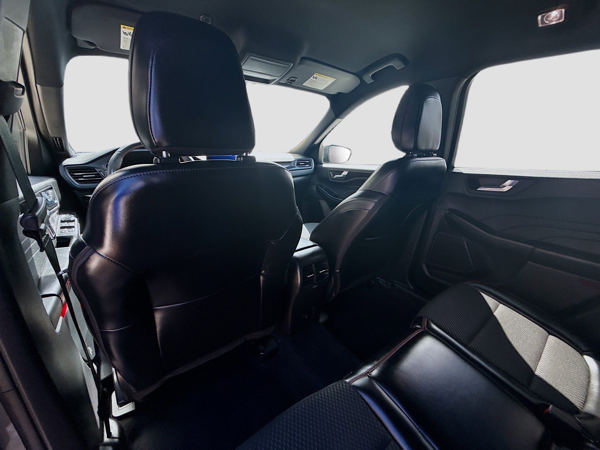 2023 Ford Escape ST-Line - Photo 23