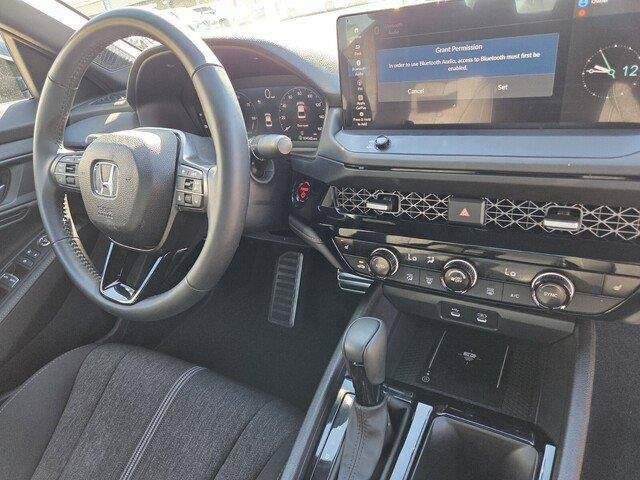 Used 2026 Platinum White Pearl Honda Sport image 31