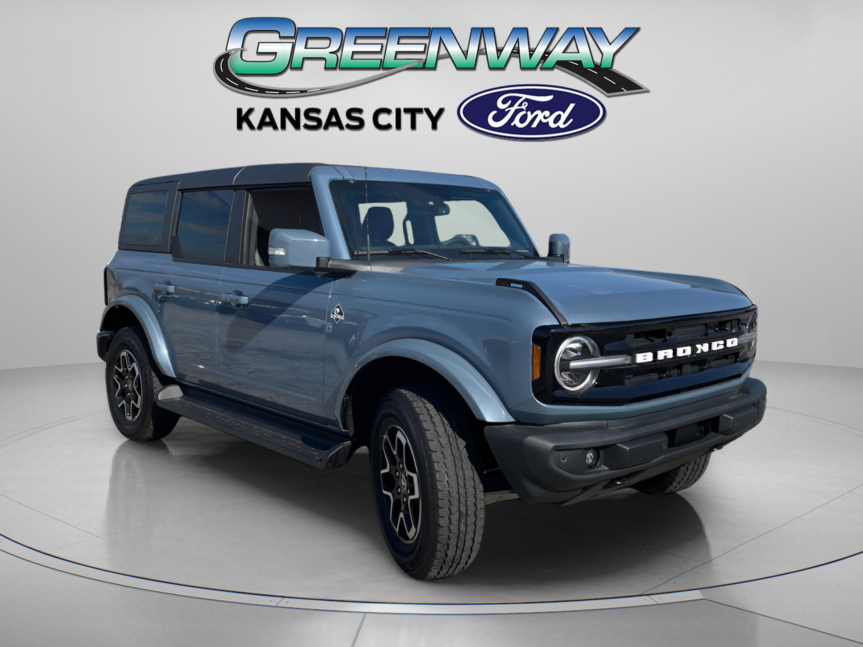 2025 Ford Bronco 4-Door Outer Banks