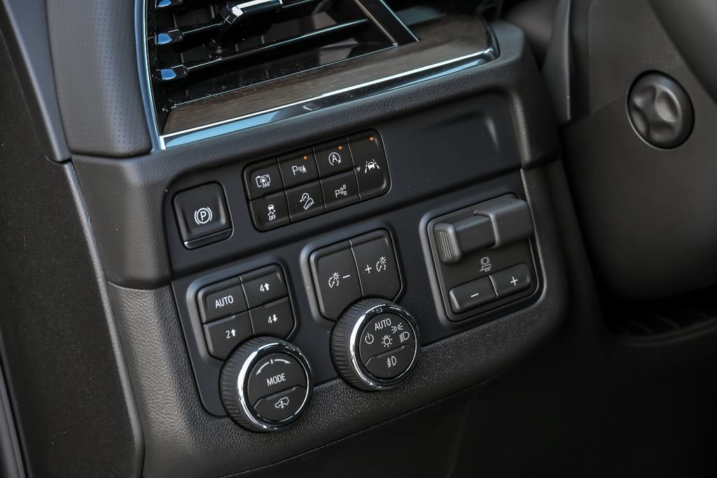 New 2026 Black Chevrolet High Country image 17