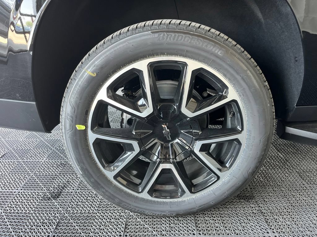 2026 Chevrolet Suburban RST - Photo 23