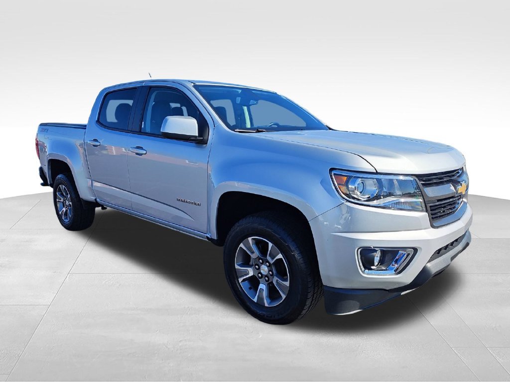 Used 2016 Silver Chevrolet Z71 image 7