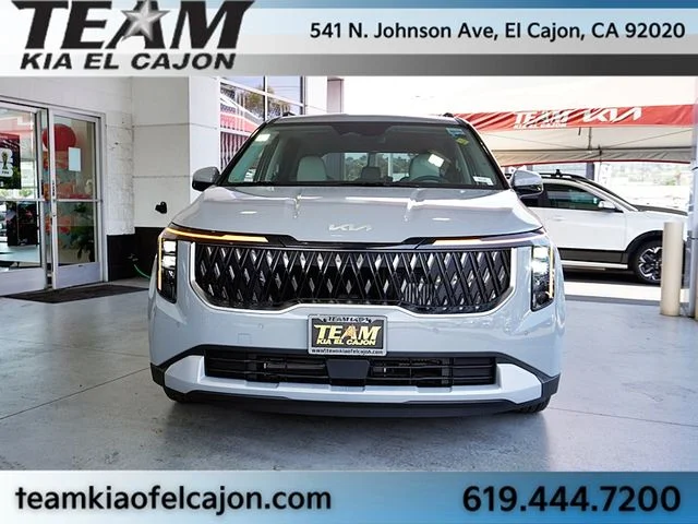 New 2026 White Kia EX image 4