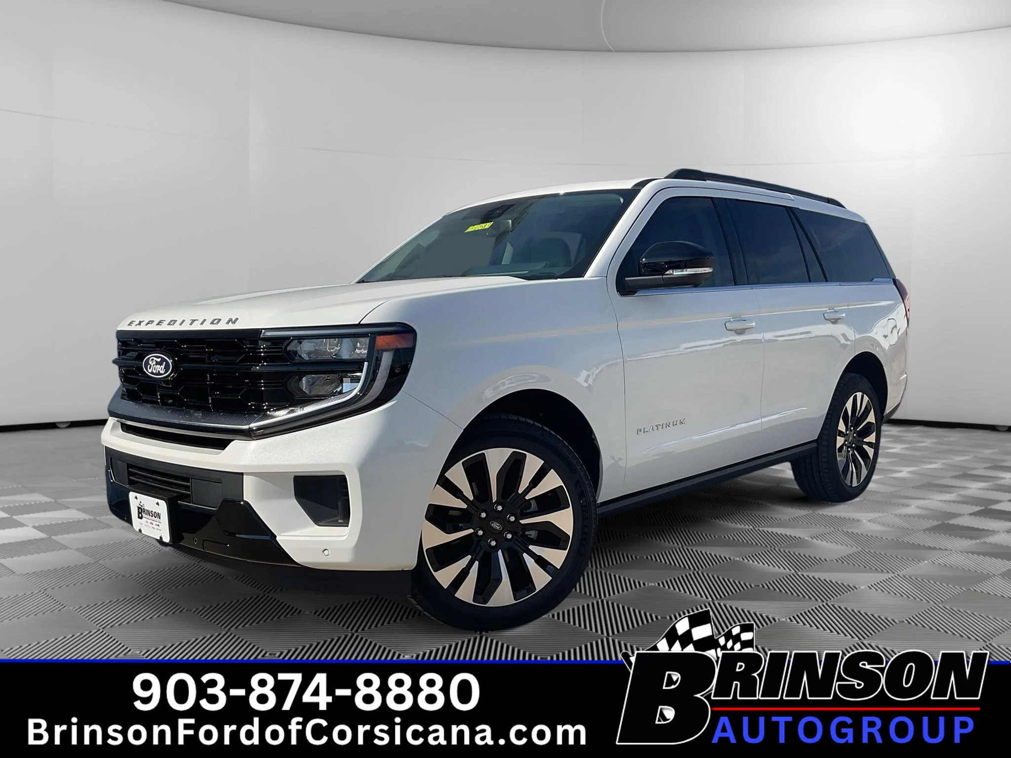 New 2027 White Ford Platinum image 1