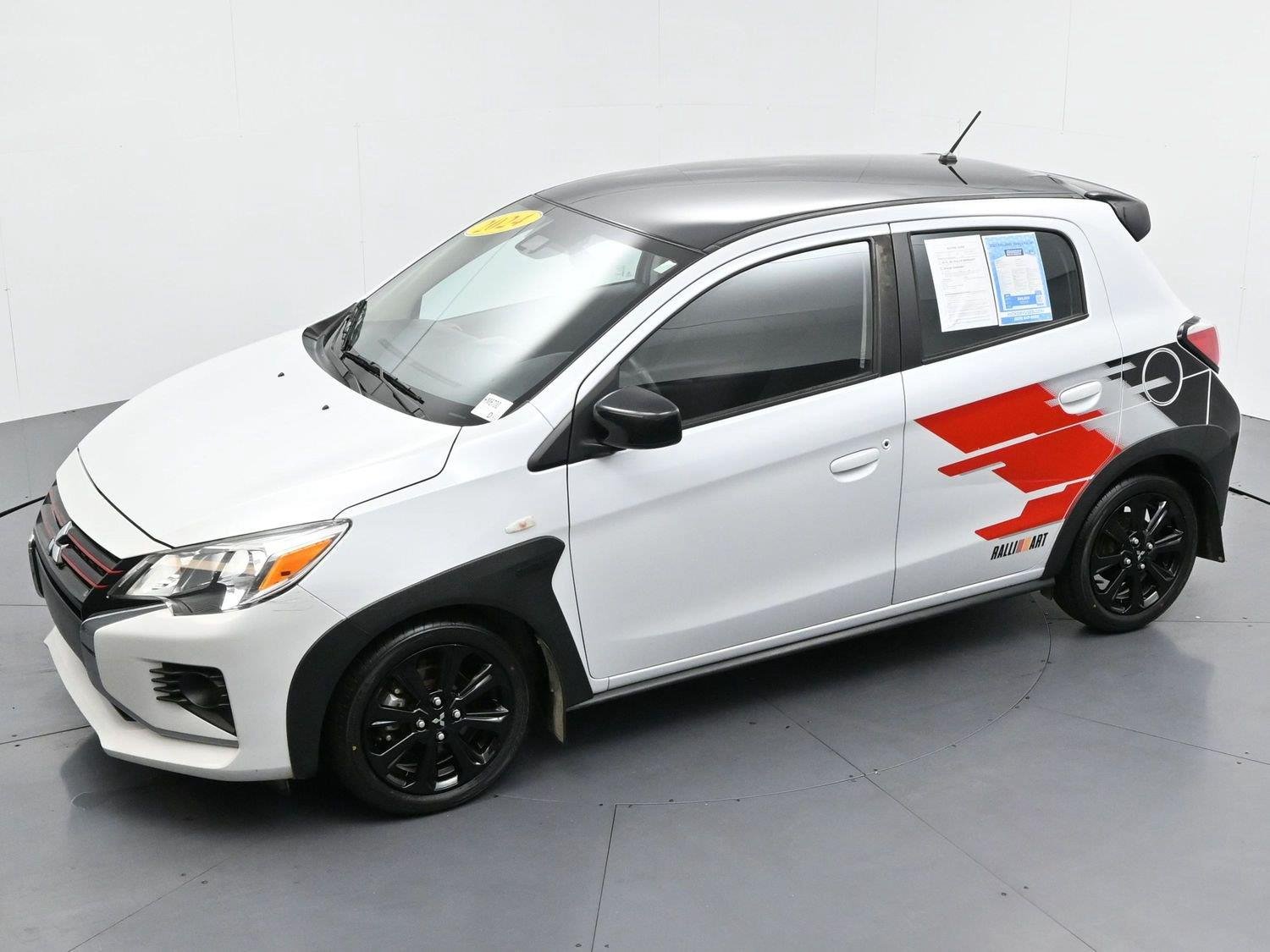 Used 2024 White Diamond w/Black Roof Mitsubishi Ralliart image 33