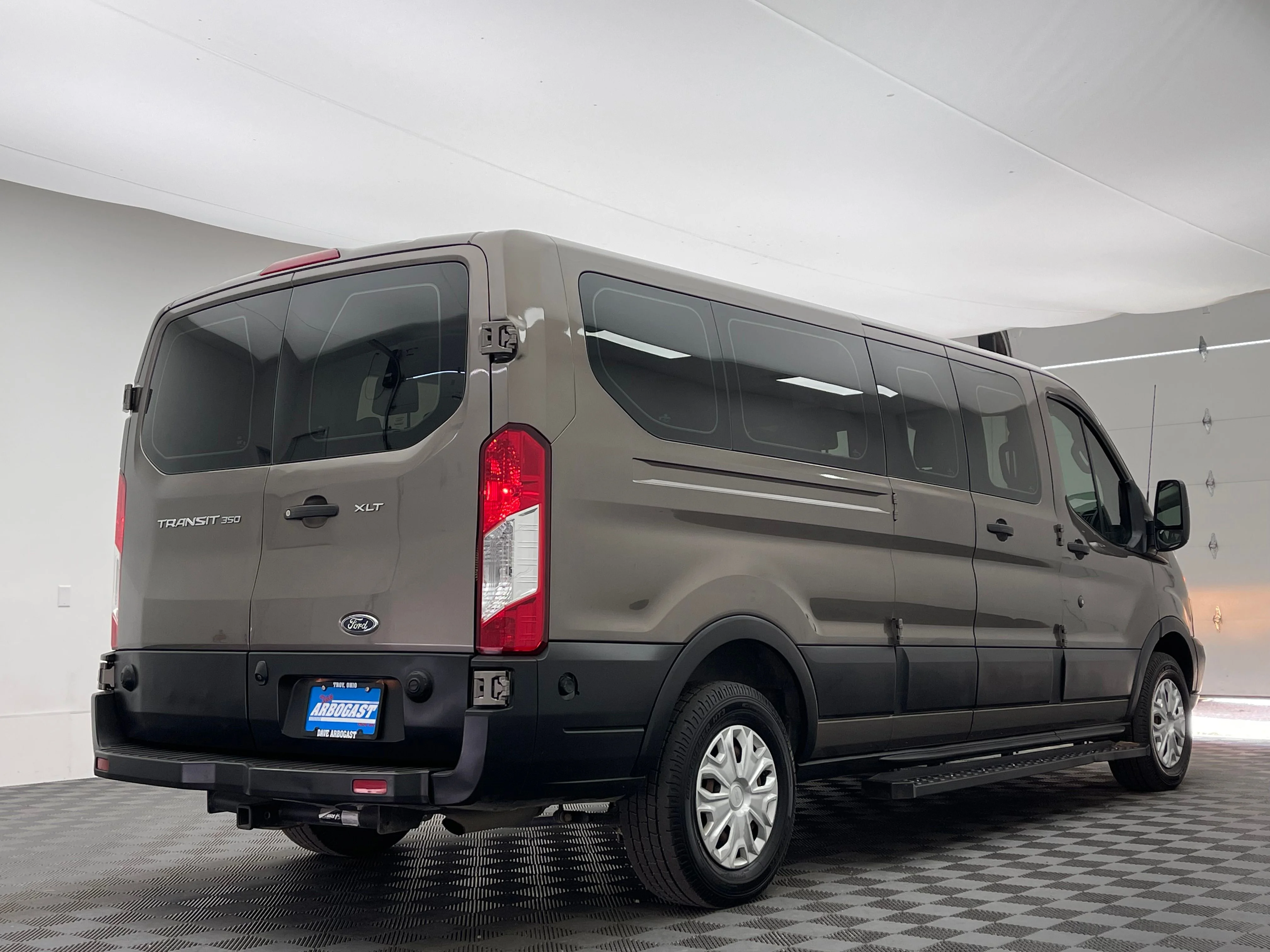 Used 2019 Stone Gray Metallic Ford XLT image 6