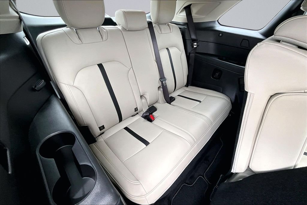 Used 2026 White Mazda 3.3 Turbo Preferred image 27