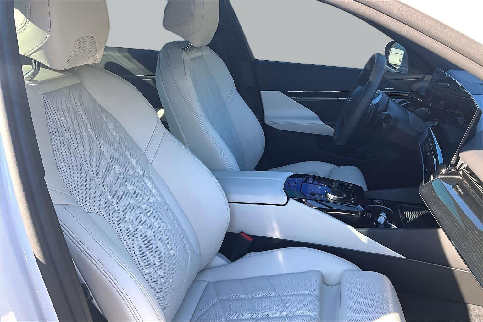 Certified Used 2025 Mineral White Metallic BMW 530i image 8